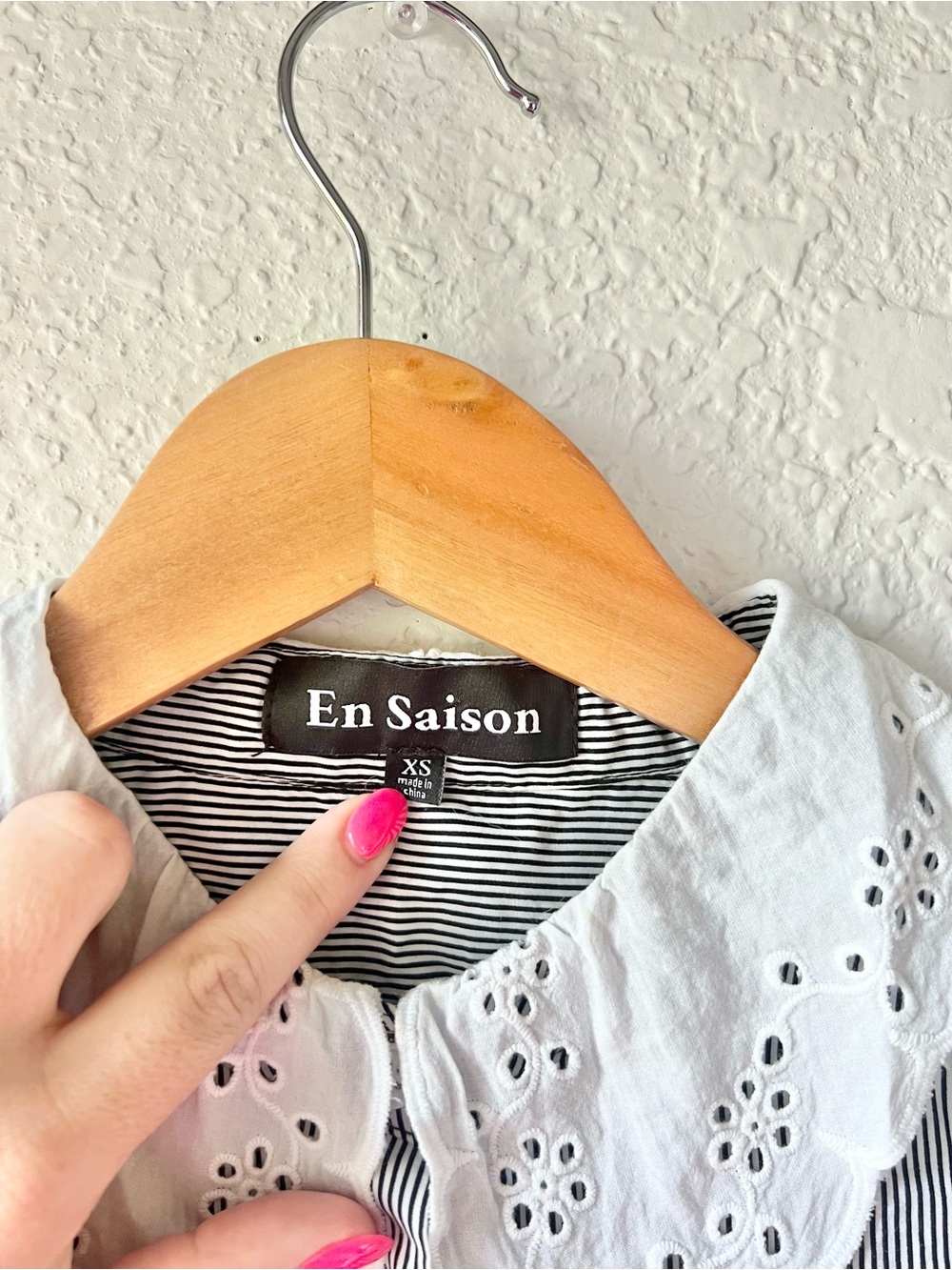 En Saison Black White Pinstripe Lace Collar Top Sz XS - Picture 3 of 5